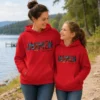 JARMEN Hoodie red Tragebild (KI-generiert) JARMEN Hoodie red Tragebild (KI-generiert)